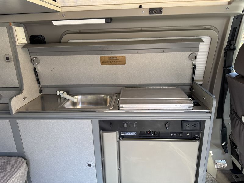 Picture 3/24 of a 1997 VW Eurovan camper for sale in Conifer, Colorado