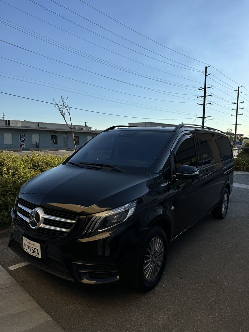 Picture 3/20 of a 2018 Mercedes Metris Luxury Stealth Camper for sale in Monrovia, California