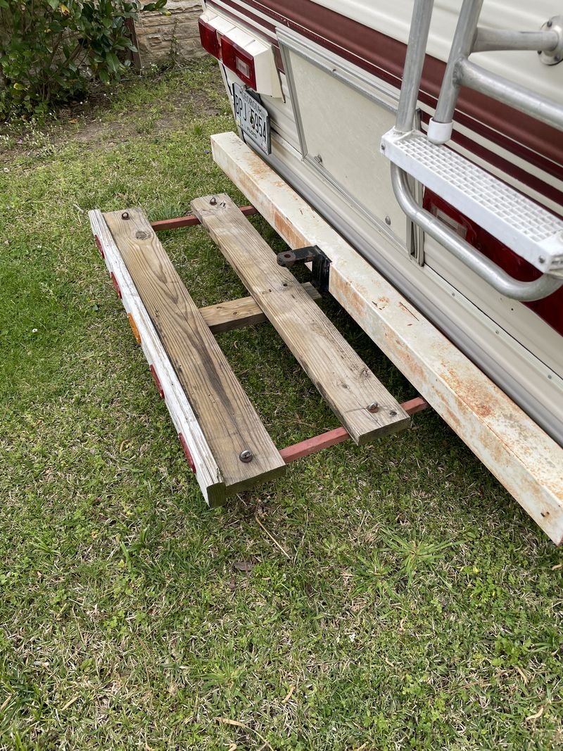 Picture 4/5 of a 1986 Toyota Travelmaster for sale in Gadsden, Alabama
