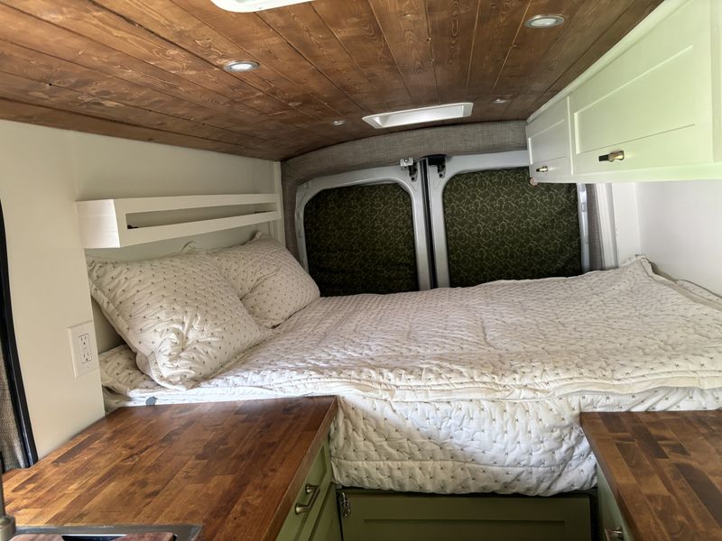 Picture 2/28 of a 2019 Ford Transit 250 Medium Roof 148” Wheelbase for sale in Green Bay, Wisconsin
