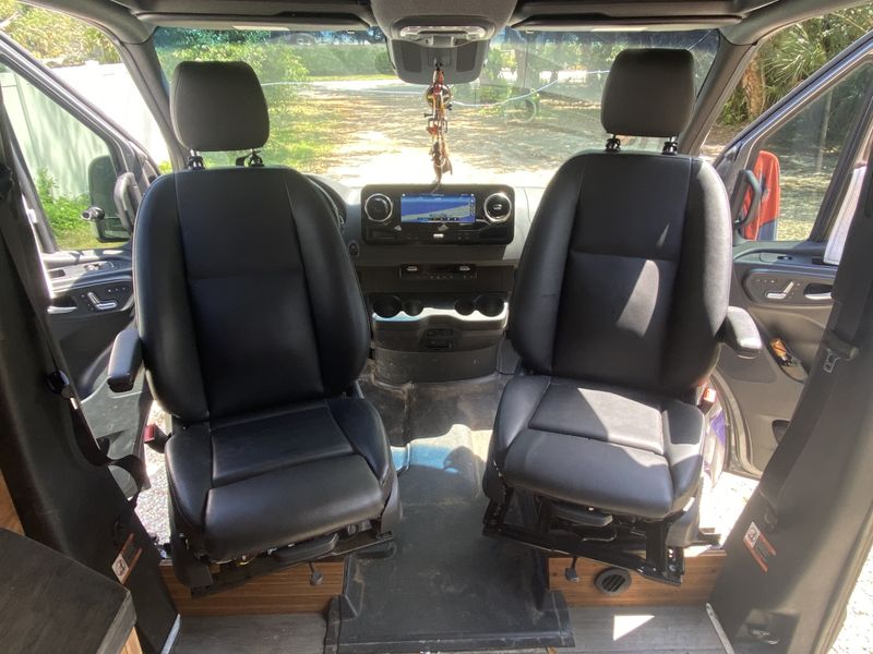 Picture 4/6 of a 2019 170 4x4 2500 Sprinter EXTENDED WARRANTY TO 100k INCL!!! for sale in Tampa, Florida