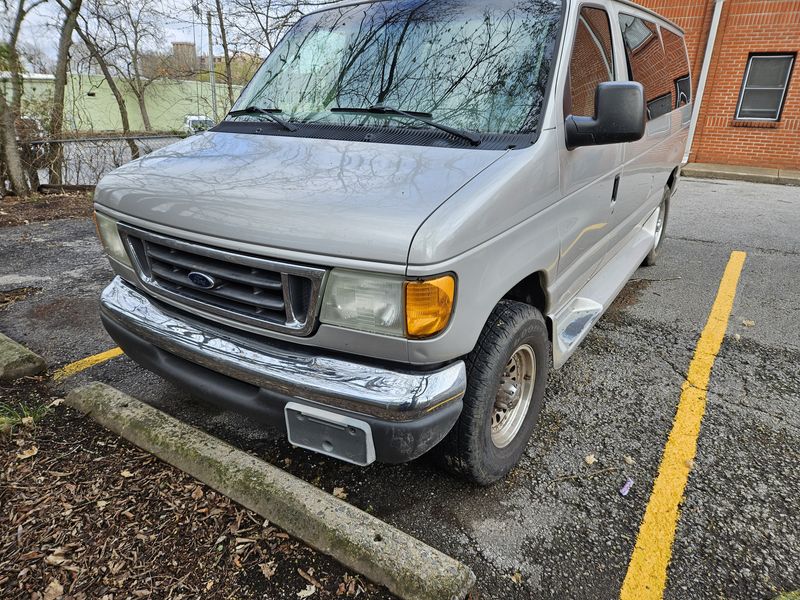 Picture 2/5 of a 2003 Ford E-350 XLT Super Duty 8 CYLS for sale in Fayetteville, Arkansas