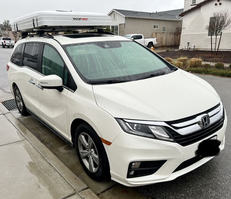 Picture 1/11 of a 2019 Honda Odyssey EX-L for sale in Templeton, California