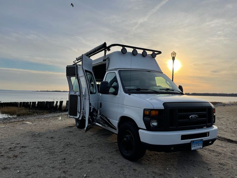 Picture 1/11 of a 2009 Ford econoline e250 for sale in Stratford, Connecticut