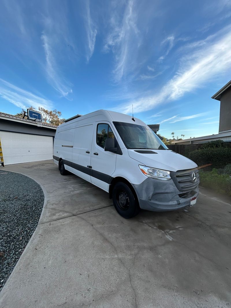 Picture 2/45 of a 2019 Sprinter 2500 170 Ext High Roof (Low Mileage) for sale in San Diego, California