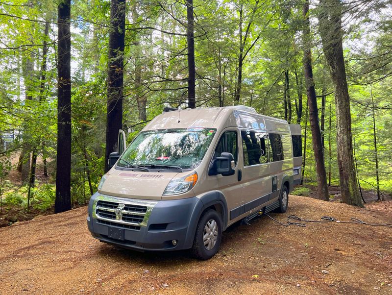 Picture 2/15 of a 2018 Carado Banff Class B Camper Van for sale in Hudson, Ohio