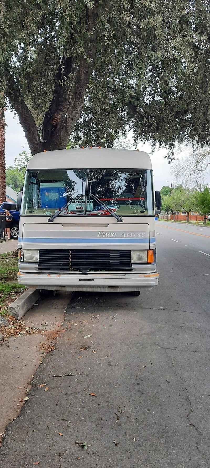 Picture 4/29 of a 1990 Pace Arrow for sale in San Bernardino, California