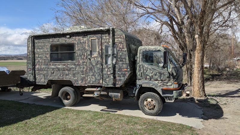 Picture 1/8 of a 2001 Mitsubishi Fuso FG 4x4 for sale in Boise, Idaho