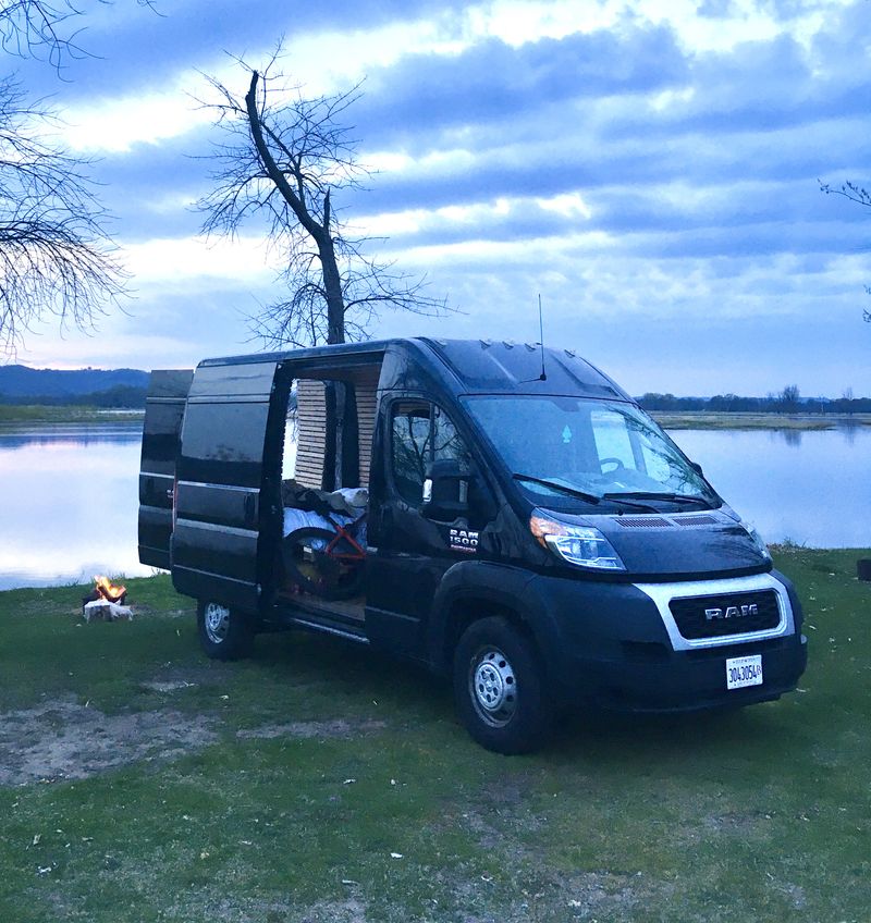 Picture 2/11 of a Cedar Cabin - 2019 Ram Promaster 1500 Black for sale in Portland, Oregon