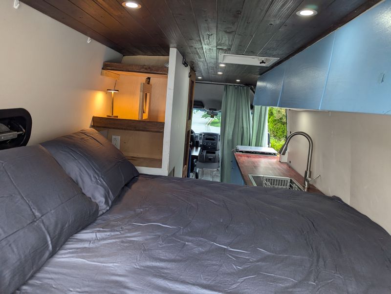 Picture 2/35 of a 2007 Sprinter Van for sale in Shepherdstown, West Virginia
