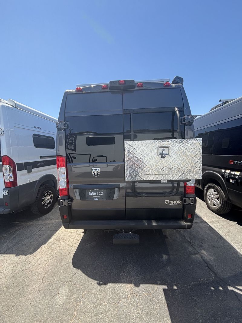 Picture 3/13 of a 2022 Thor SEQUENCE 20K 🔥🔥 for sale in Phoenix, Arizona