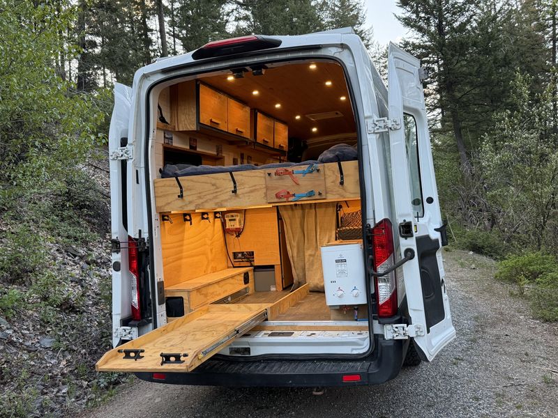 Picture 5/28 of a 2020 Ford Transit Extended High Roof for sale in Winthrop, Washington