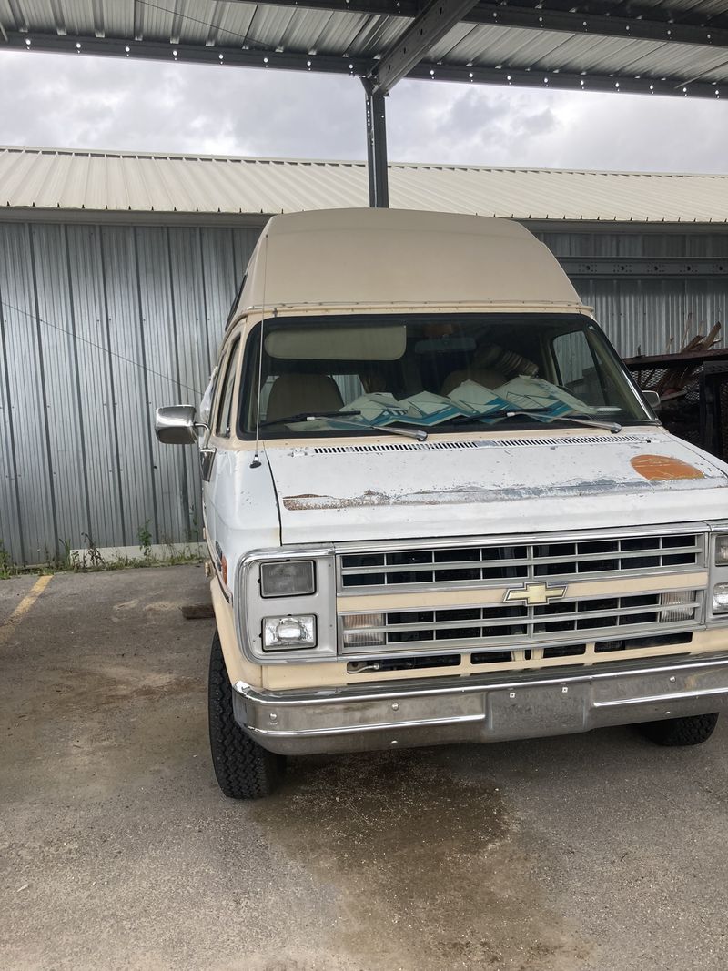 Picture 4/16 of a 1985 Chevrolet G-Series (G20) for sale in Houston, Texas