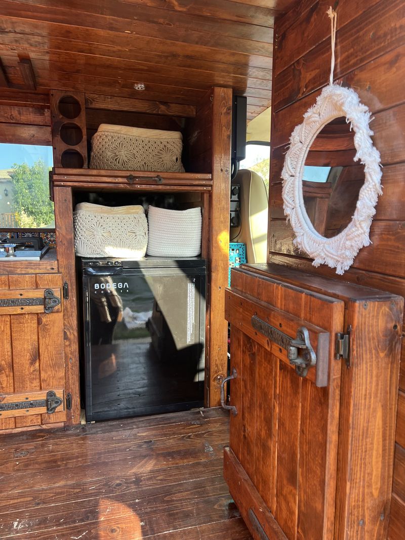 Picture 5/17 of a 2006 Ford E350 for sale in San Diego, California