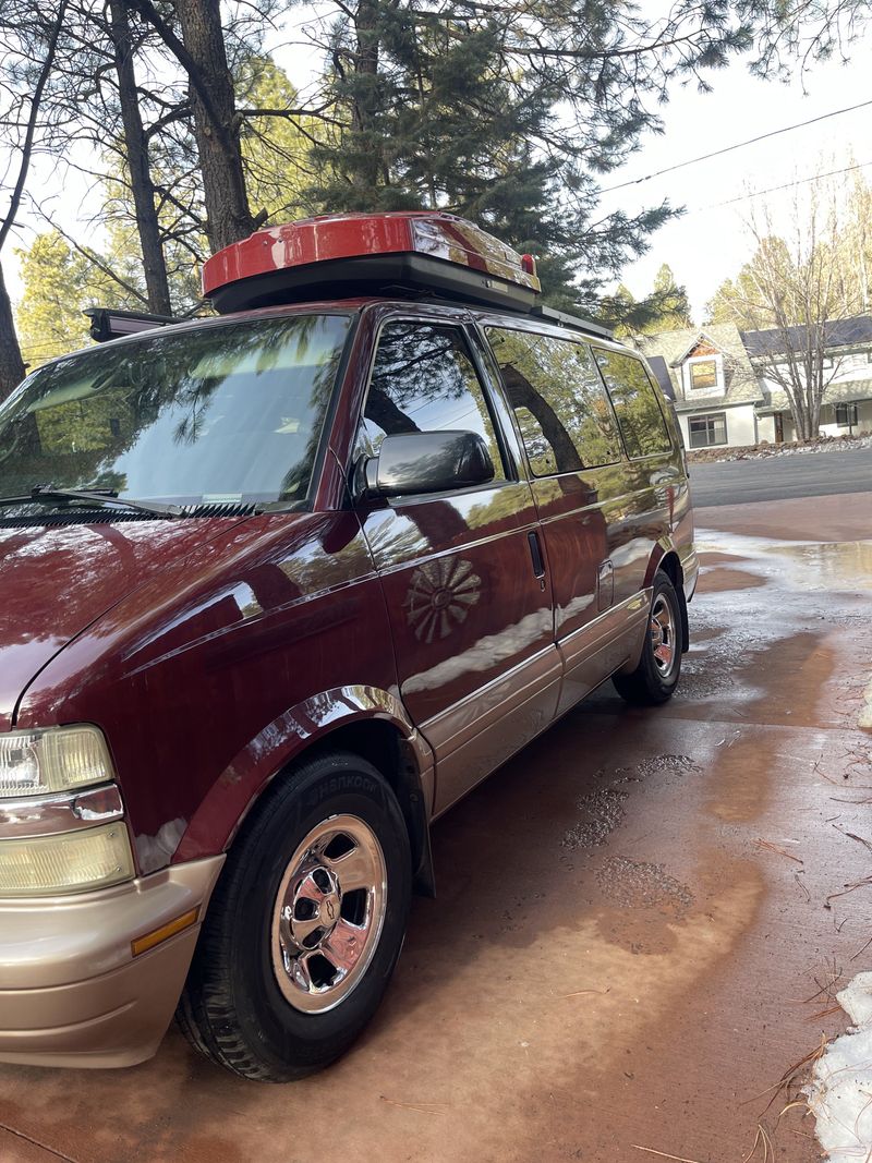 Picture 1/17 of a 2001 Chevy Astro for sale in Flagstaff, Arizona