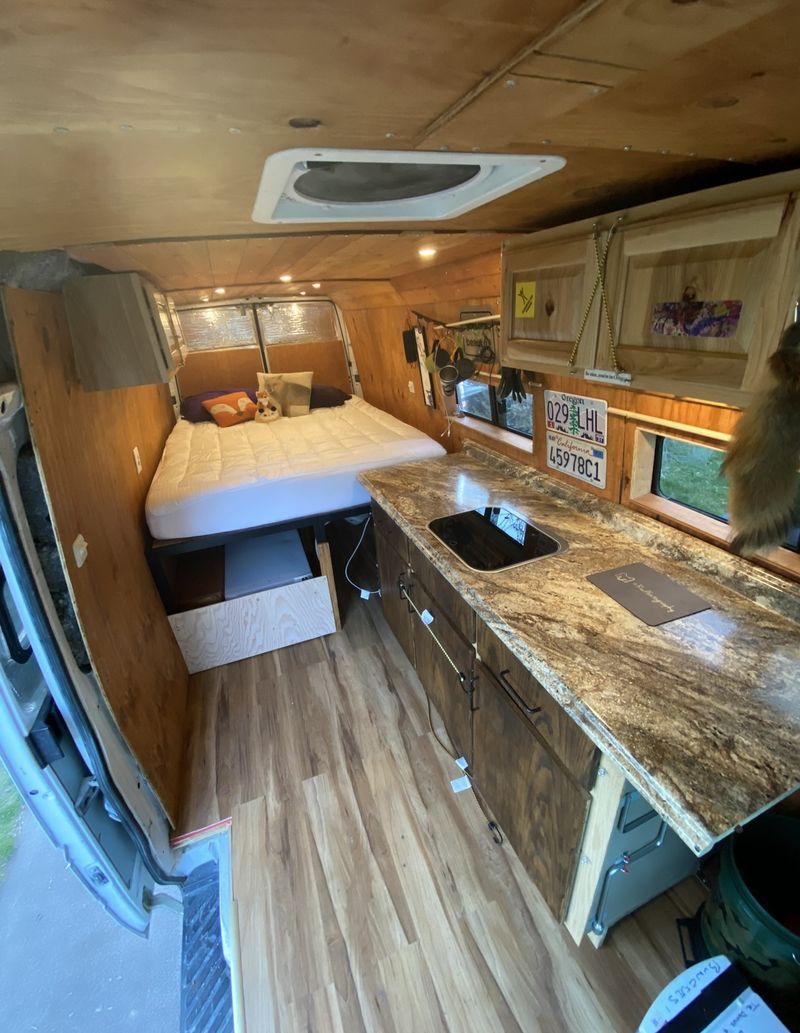 Picture 4/16 of a (Price drop!) 2005 Dodge Sprinter 2500 High Roof for sale in Bend, Oregon