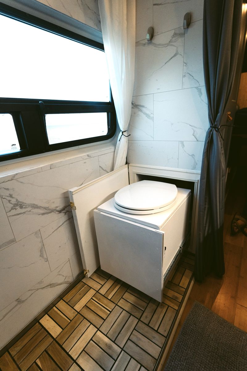 Picture 5/19 of a Luxury Promaster! With Happijack bed lift for sale in Encinitas, California