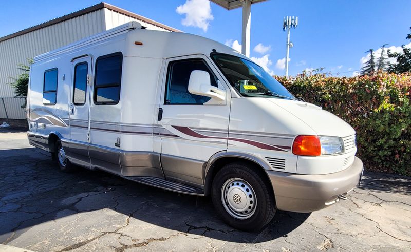 Picture 1/23 of a 2001 Winnebago Rialta FDT #968 for sale in Yucaipa, California