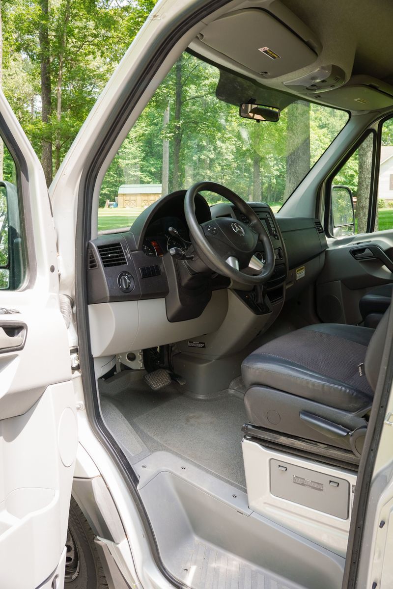 Picture 4/20 of a Loaded 2018 Mercedes-Benz Sprinter 3500 Dually for sale in Winchester, Virginia
