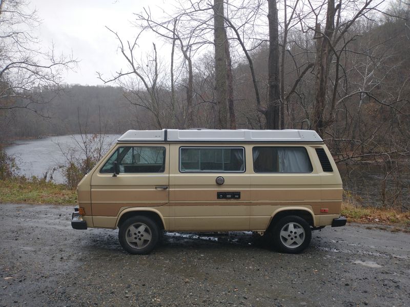 Picture 4/19 of a 1984 Volkswagen Vanagon Westfalia  Campmobile  for sale in Leicester, North Carolina