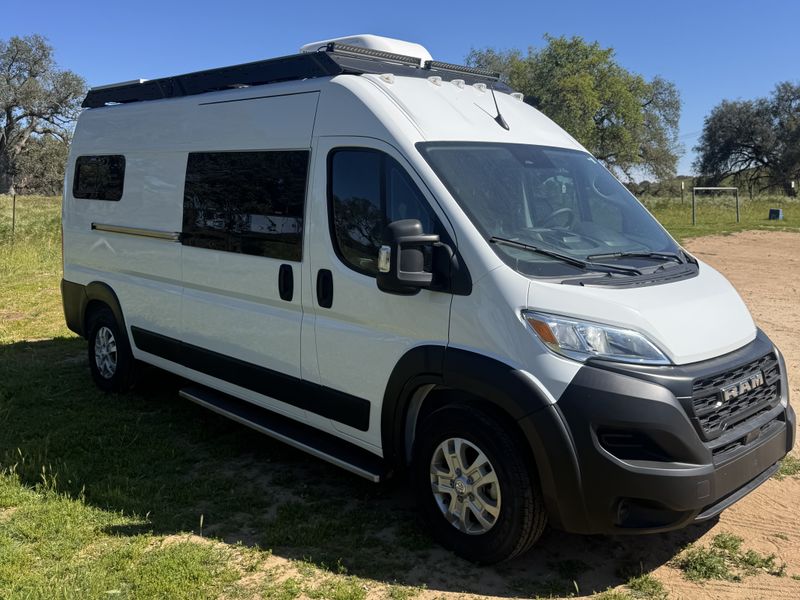 Picture 2/45 of a A Travelers Nest for sale in Wildomar, California