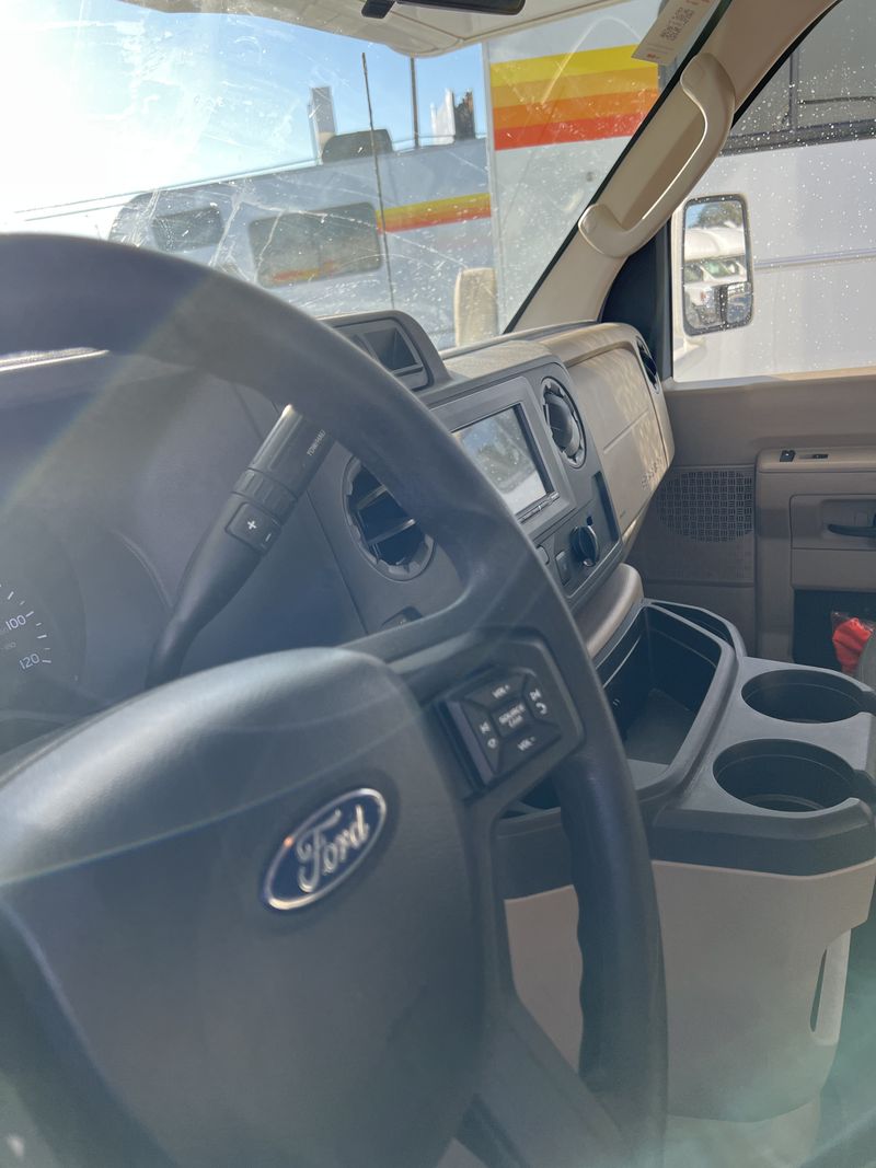 Picture 5/10 of a Thor Motor Coach Four Winds 22E - for sale in North Las Vegas, Nevada
