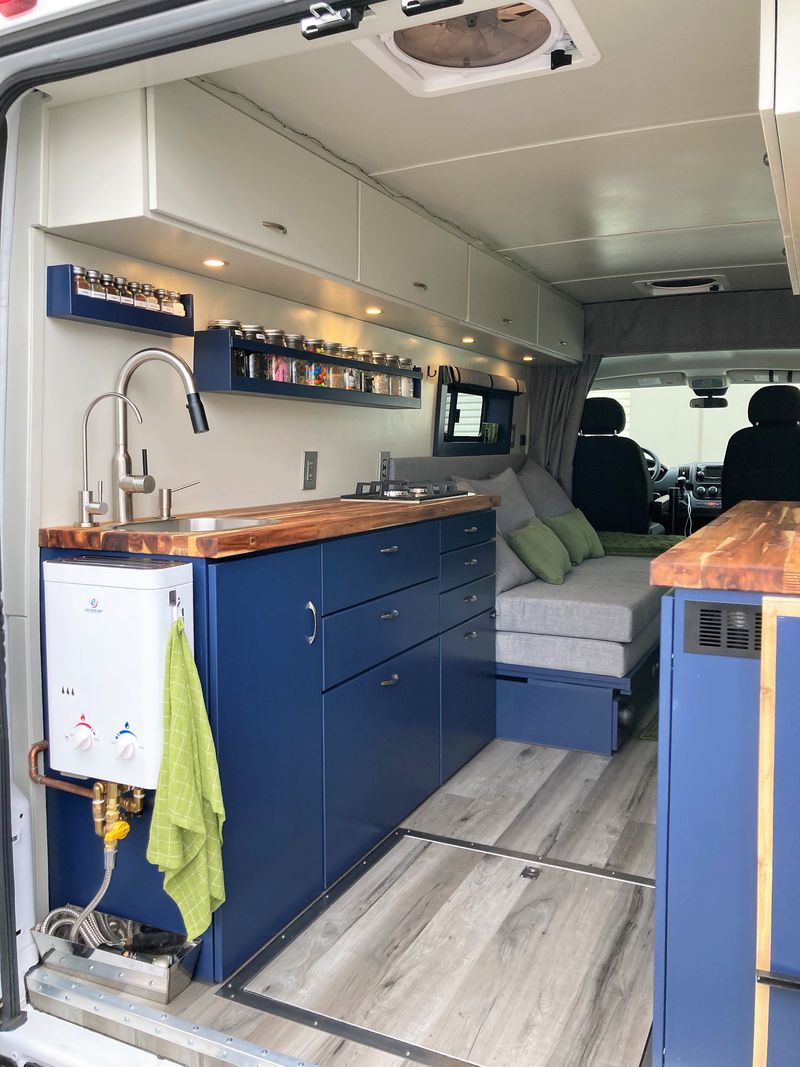 Picture 4/24 of a Beautiful 2021 Ram Promaster 2500 High Roof 159" Wheelbase for sale in Ventura, California