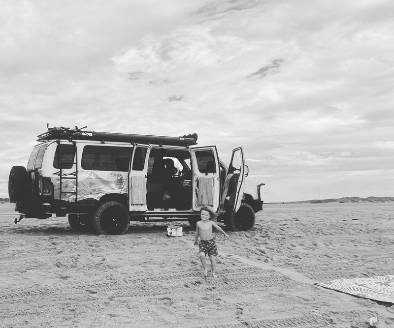 Picture 1/8 of a 2013 Ford 4x4 E350 quigley for sale in Bracey, Virginia