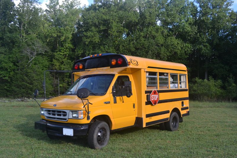 Picture 2/17 of a 2002 Ford E350 TD for sale in Greenville, South Carolina