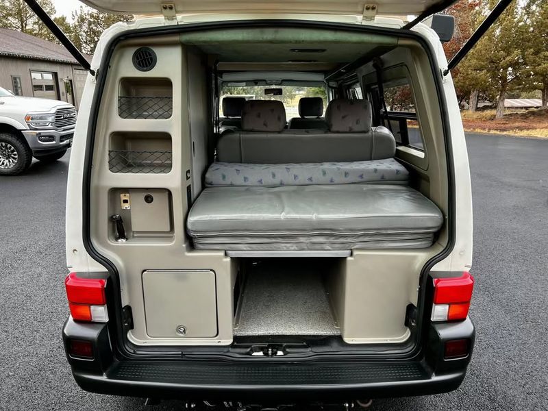 Picture 3/9 of a Great running '97 VM Camper Van! Our family has enjoyed it. for sale in Bend, Oregon