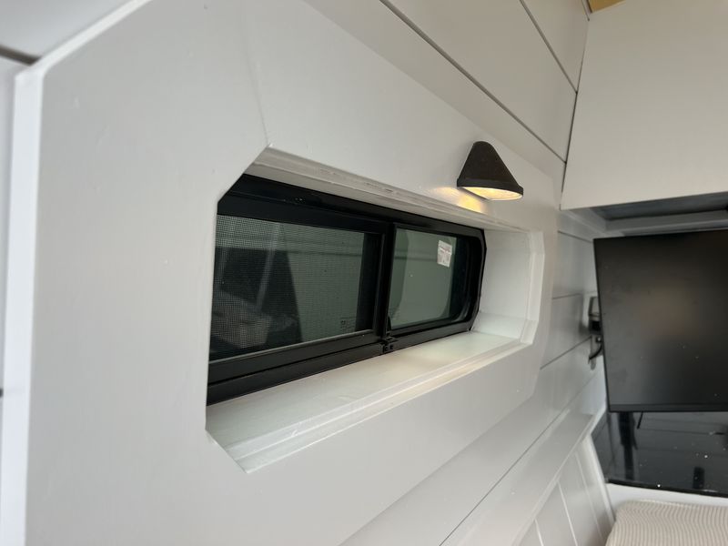 Picture 5/10 of a 2019 Mercedes Sprinter 144 for sale in Virginia Beach, Virginia