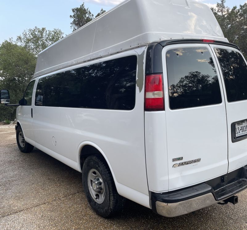 Picture 3/30 of a 2012 Chevrolet Express G3500 Campervan for sale in San Antonio, Texas