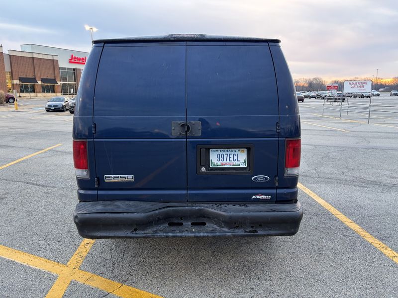 Picture 3/16 of a 2008 Ford E250 for sale in Dyer, Indiana