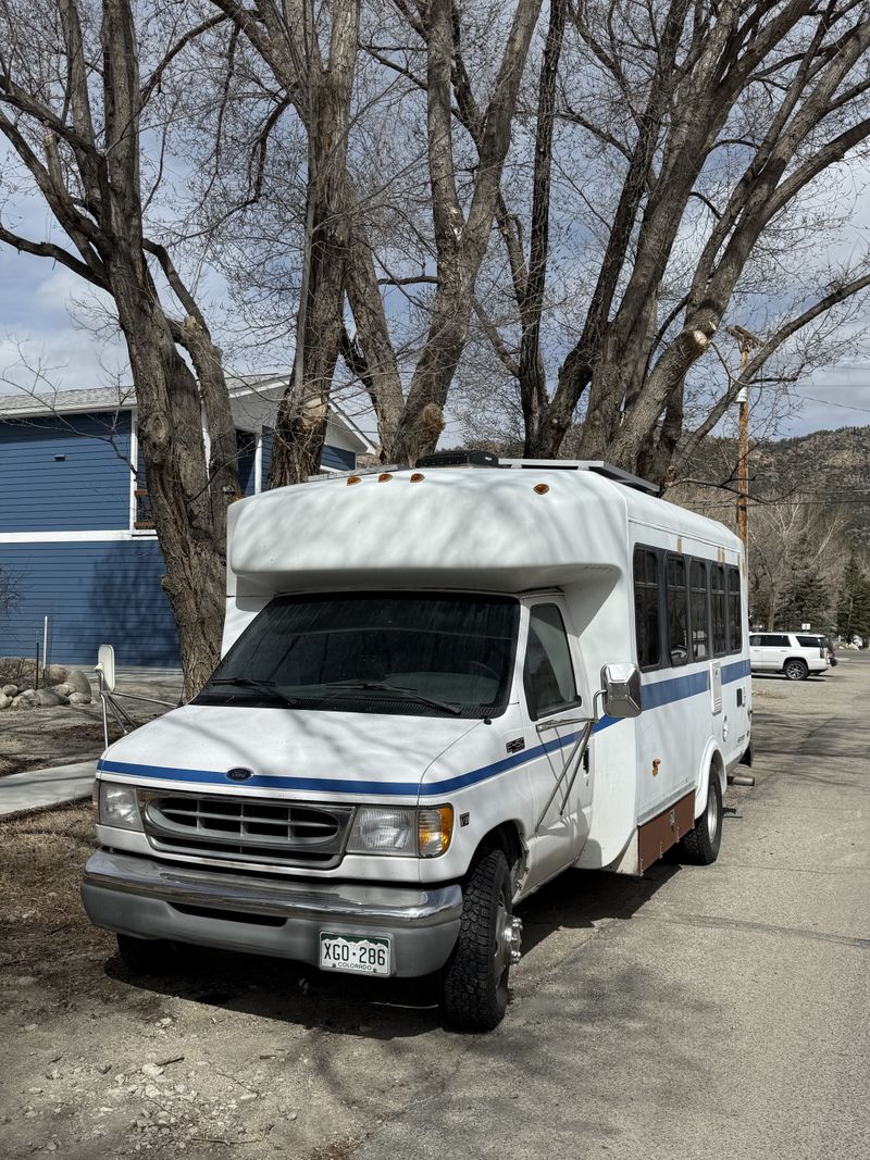 Picture 4/15 of a 2000 E450 Shuttle bus - mostly complete for sale in Buena Vista, Colorado