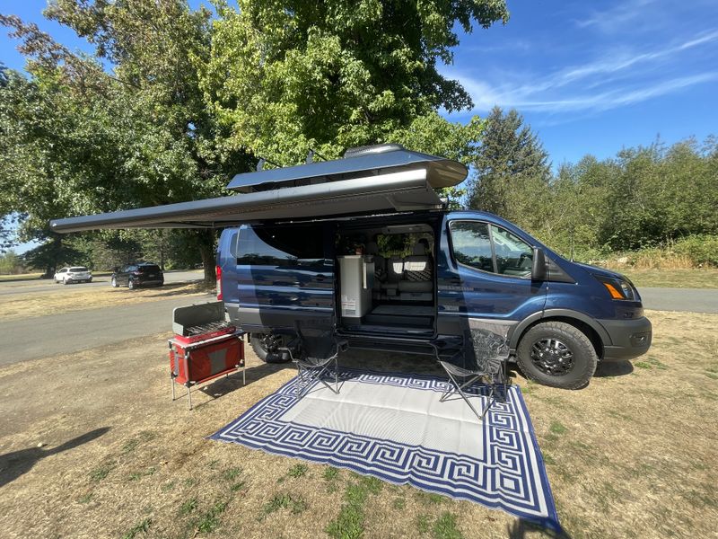 Picture 1/34 of a Sleeps 4 adults, toilet and shower! 22.5k miles  for sale in Kirkland, Washington