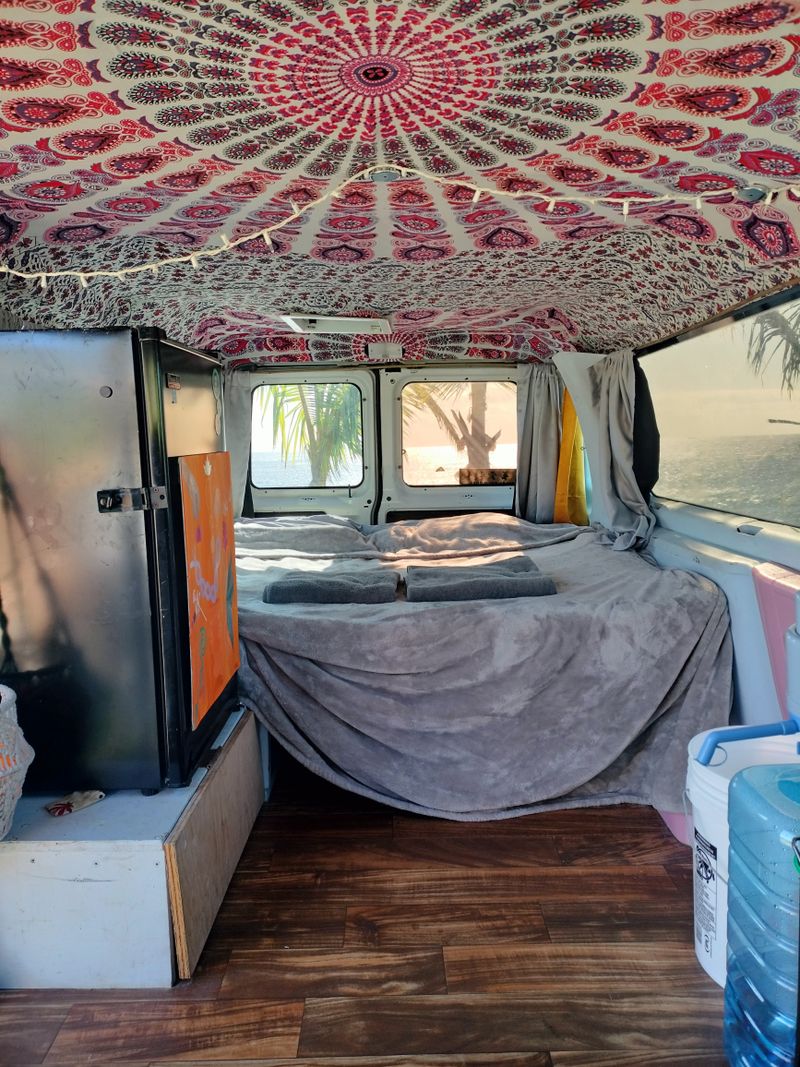 Picture 2/18 of a 1999 ford e350 xl cozy camper for sale in Pahoa, Hawaii