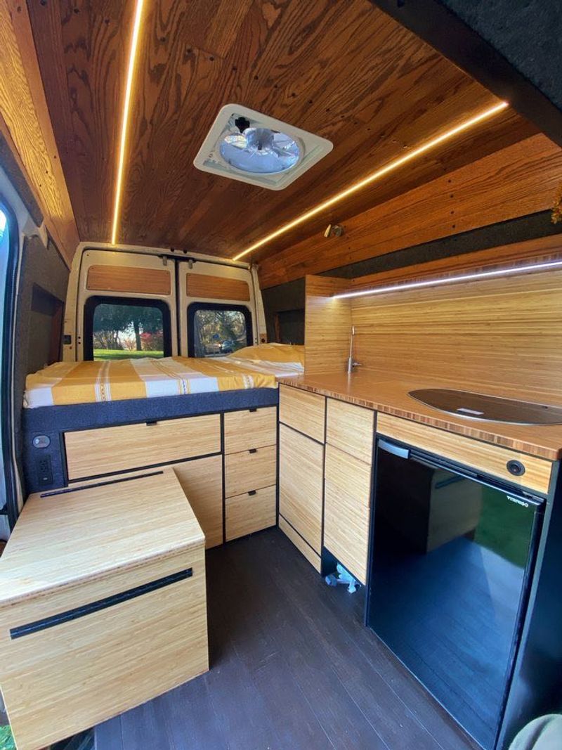 Picture 3/9 of a 2005 sprinter 118 short wb tall roof  for sale in Arlington Heights, Illinois