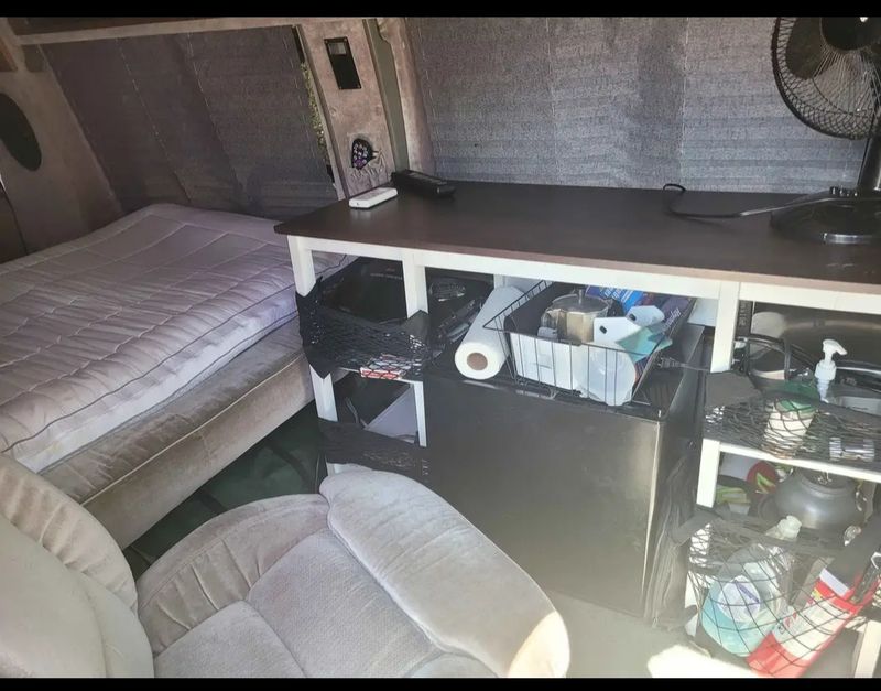 Picture 4/5 of a 1998 chevrolet g-10 express 1500 for sale in Port Charlotte, Florida