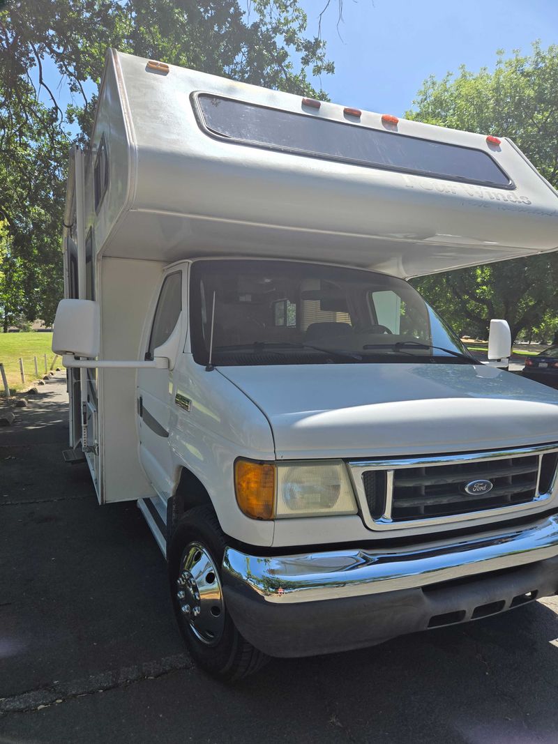 Picture 1/10 of a 2007 F450 4 wind clean title, amenities, Obo for sale in Sacramento, California