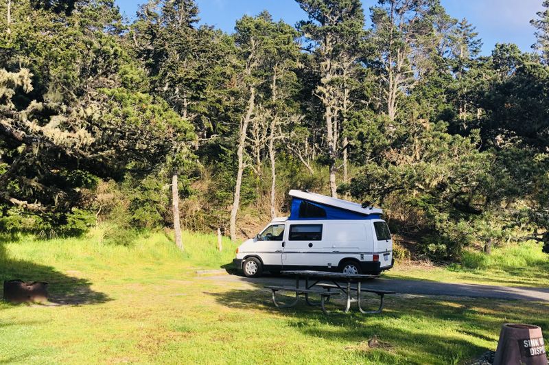 Picture 2/13 of a 1995 VW Eurovan Camper for sale in Bellingham, Washington