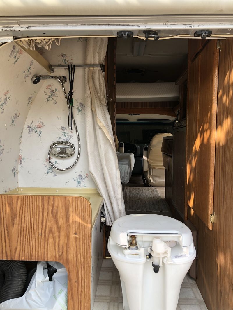 Picture 4/33 of a 1993 Ford Airstream B-190 Camper Conversion  for sale in Euless, Texas