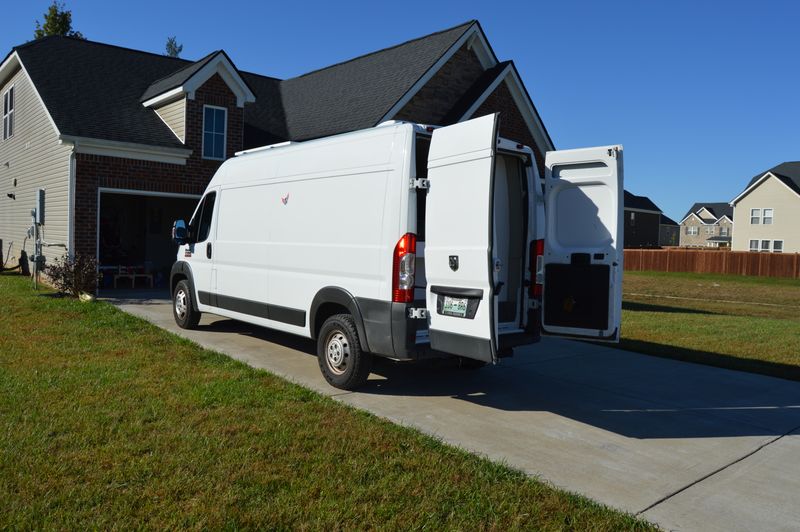 Picture 4/22 of a Awesome Stealthy Adventure Van for sale in Murfreesboro, Tennessee