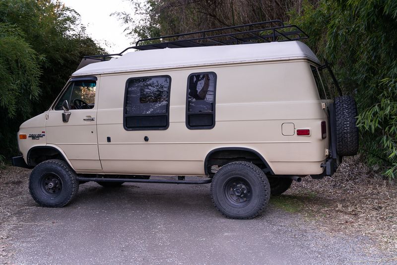 Picture 3/15 of a 1985 Chevy G20 Custom 4x4 Campervan for sale in Portland, Oregon