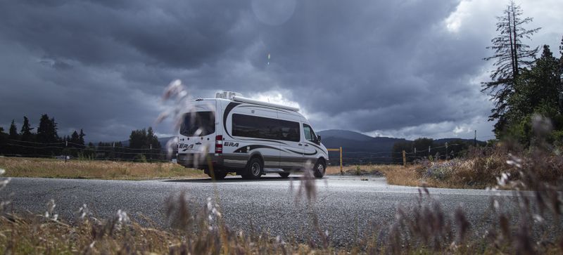Picture 1/15 of a 2012 Winnebago ERA low miles! for sale in Hood River, Oregon