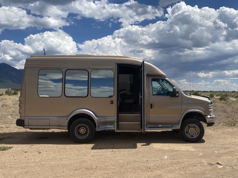 Picture 3/11 of a 2009 TurtleTop VanTerra XL 4x4 Passenger Van for sale in Questa, New Mexico