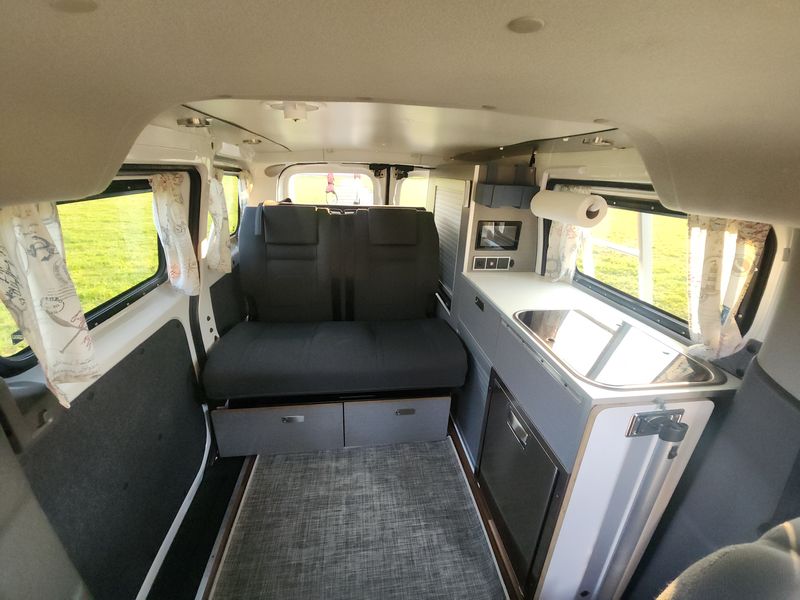 Picture 4/27 of a 2018 Recon Campers Stealth Camper for sale in Cromwell, Connecticut