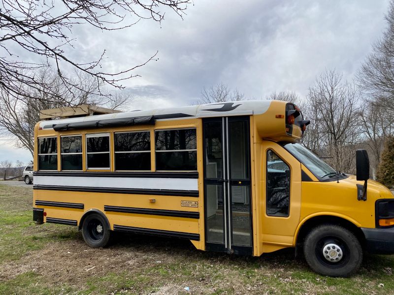 Picture 3/16 of a 2009 Chevy Blue Bird school bus conversion  for sale in Nashville, Tennessee