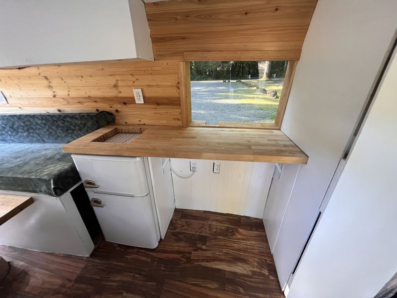 Picture 5/31 of a 2019 Ford Transit 350 XLT - Medium Roof for sale in Centralia, Washington