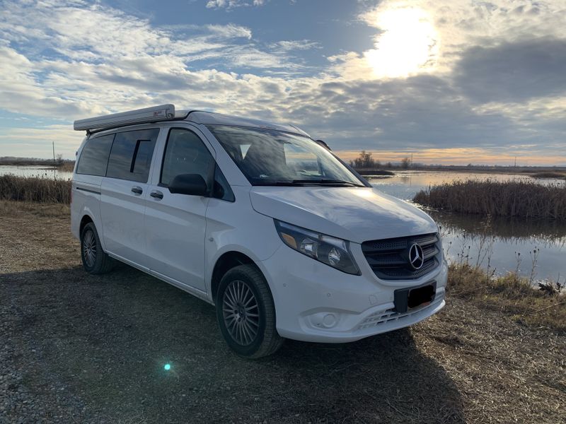 Picture 3/16 of a 2019 Mercedes Metris for sale in Sacramento, California