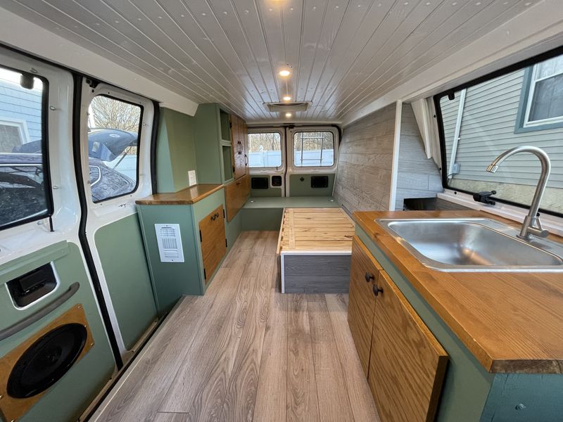 Picture 1/15 of a 2012 Ford E-350 Campervan for sale in Wanaque, New Jersey